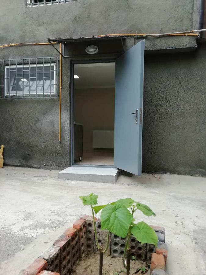 Guliko'S Apartment In Tbilisi Exterior photo